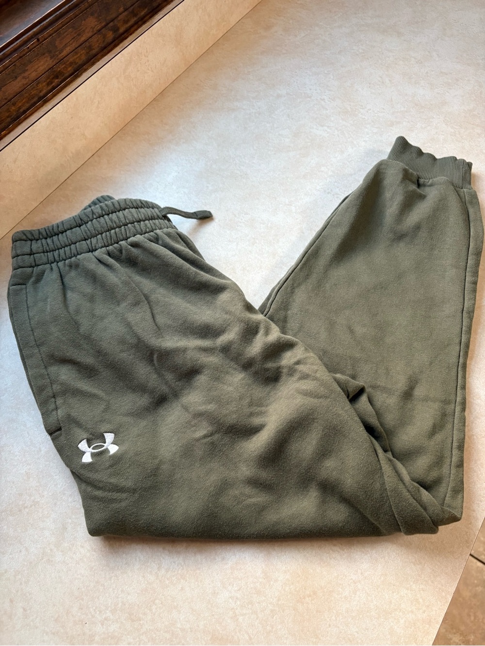 Under Armour men’s joggers